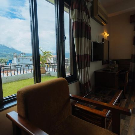 Hotel Tulsi Pokhara Zewnętrze zdjęcie