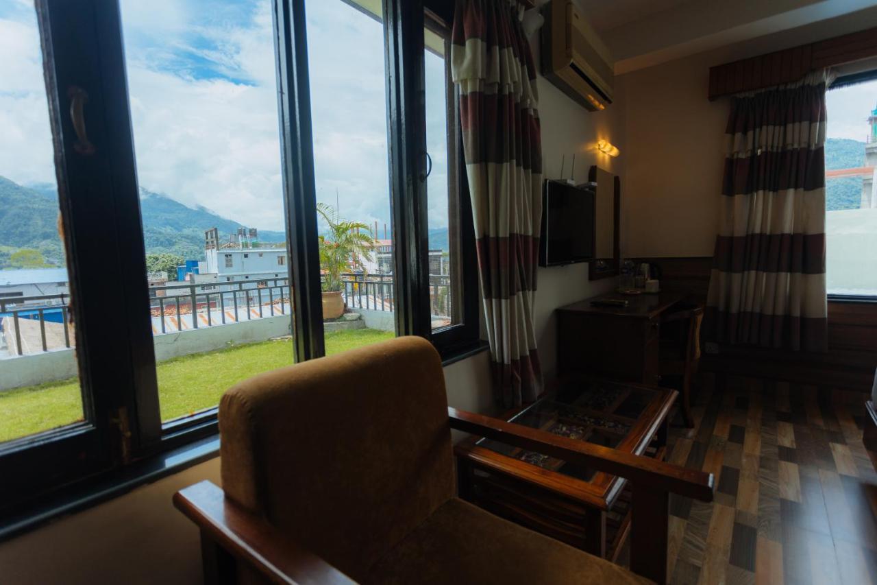 Hotel Tulsi Pokhara Zewnętrze zdjęcie