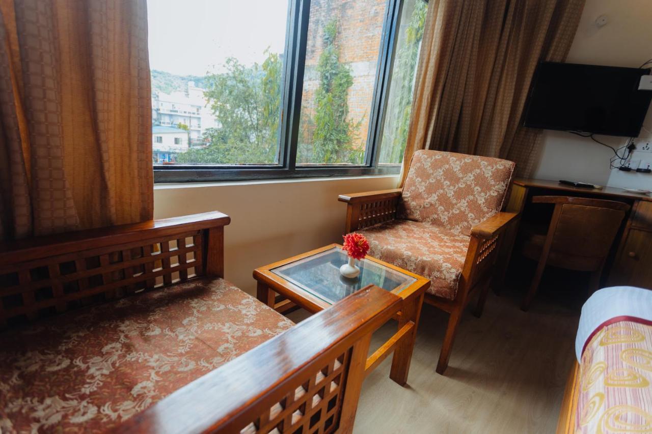 Hotel Tulsi Pokhara Zewnętrze zdjęcie