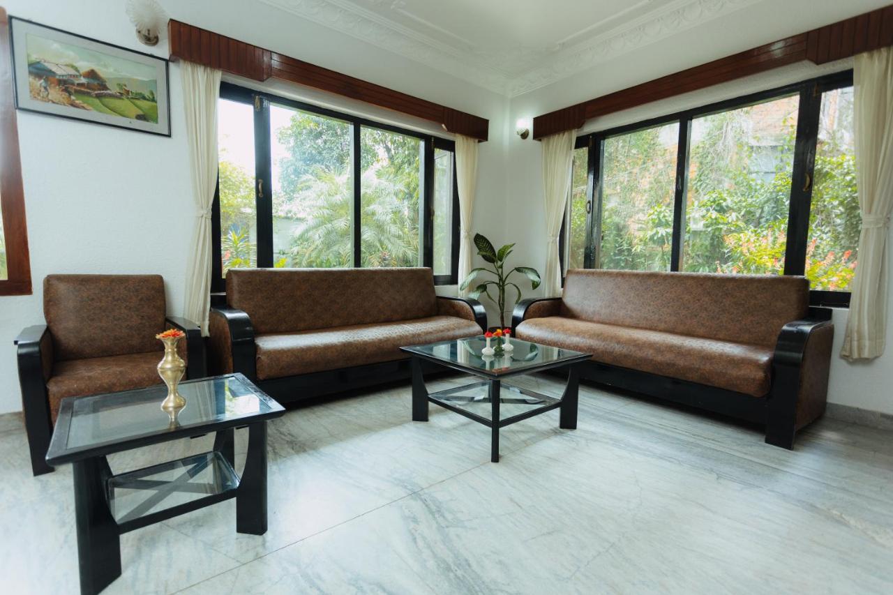 Hotel Tulsi Pokhara Zewnętrze zdjęcie