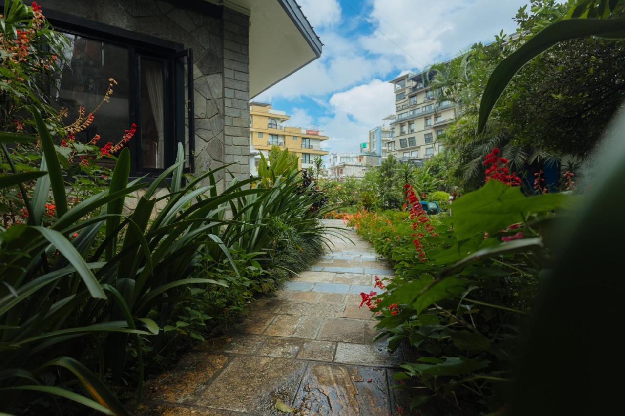 Hotel Tulsi Pokhara Zewnętrze zdjęcie