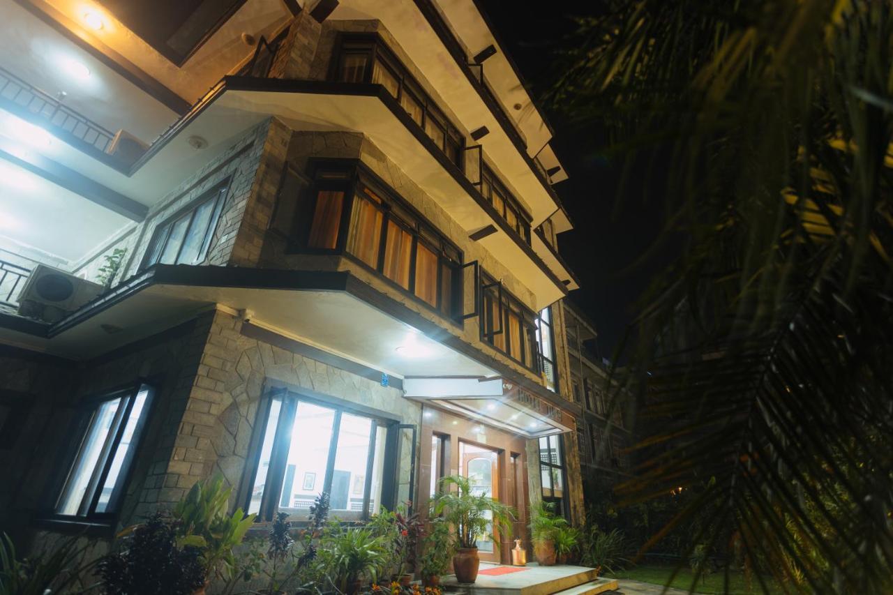Hotel Tulsi Pokhara Zewnętrze zdjęcie