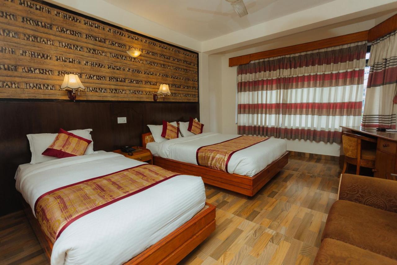 Hotel Tulsi Pokhara Zewnętrze zdjęcie