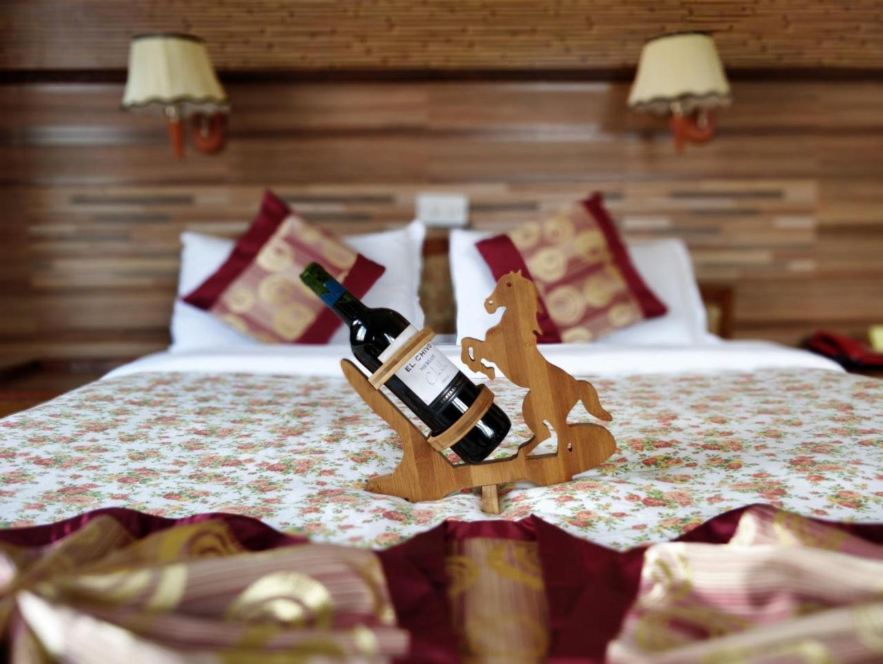 Hotel Tulsi Pokhara Zewnętrze zdjęcie
